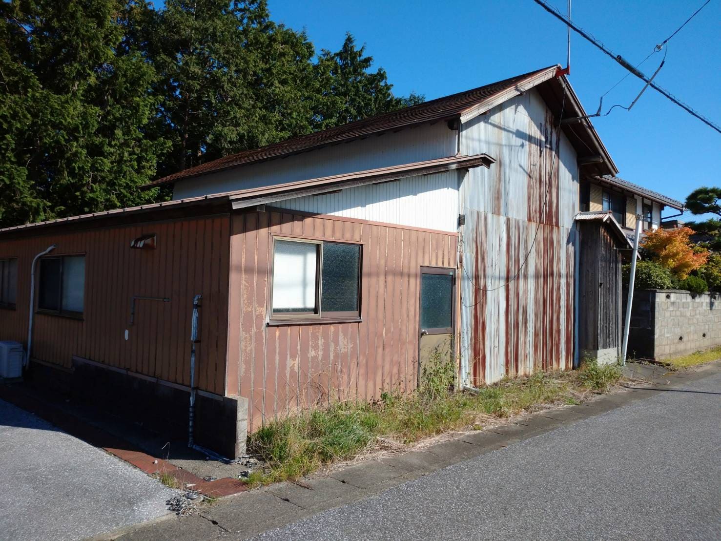 滋賀県東近江市 琵琶湖そば 神社横にある木造平屋建ての農家住宅が土地建物０円 みんなの０円物件 無償譲渡物件の不動産マッチング支援サイト